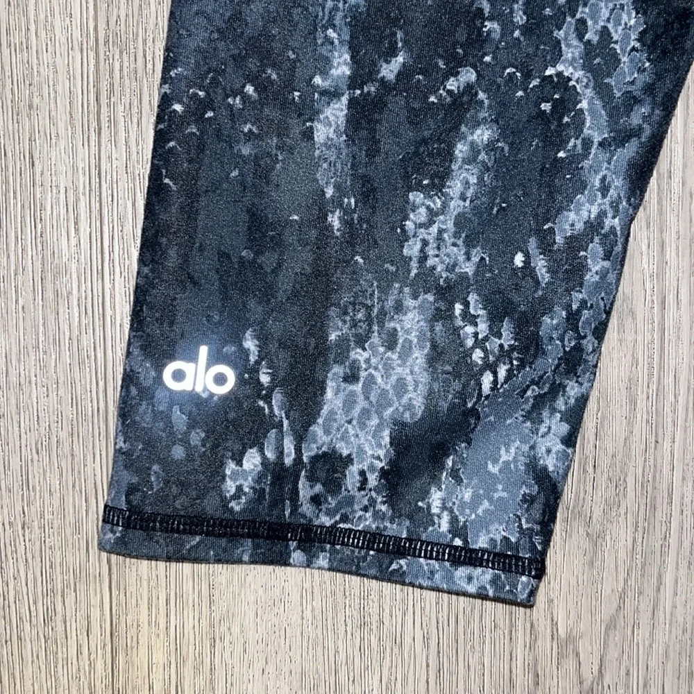 Alo Yoga python workout pants